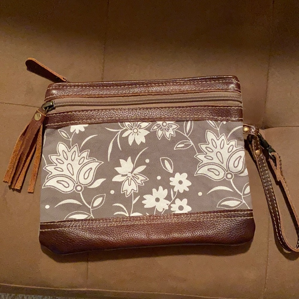 Myra bag large wristlet/clutch. Brown and grey
